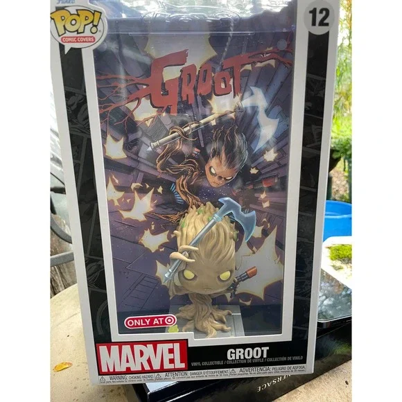 Funko Pop Marvel Holiday Groot Opening Gift 44